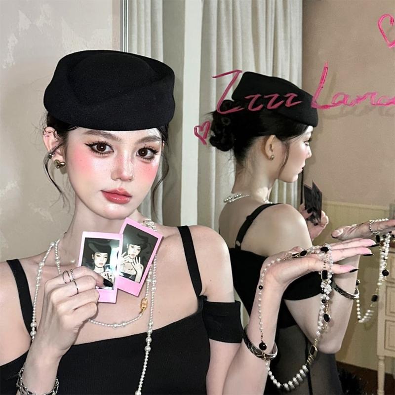 French Style Flated Top Beret Hat For Women And Men Soft Cotton Fabric Suitable For Event And Daily Outings