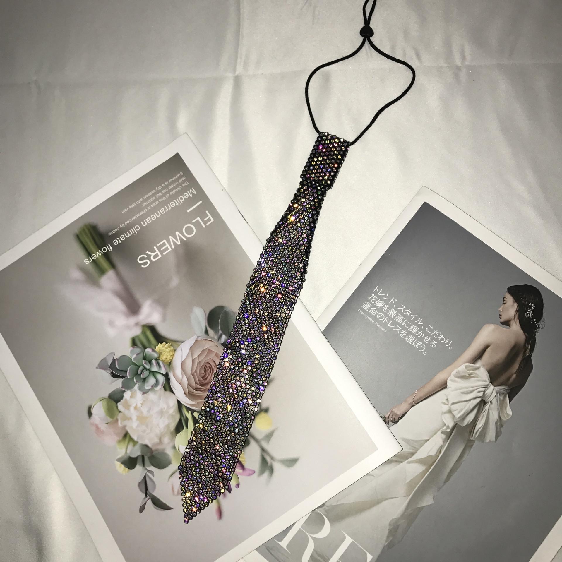 

Галстук One Size