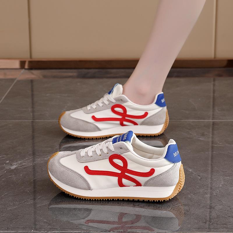 Forrest Gump Shoes Women's New 2025 Spring and Autumn Breathable Little White Shoes Thin Sole Korean Version Wear-resistant Casual Board Shoes Stud