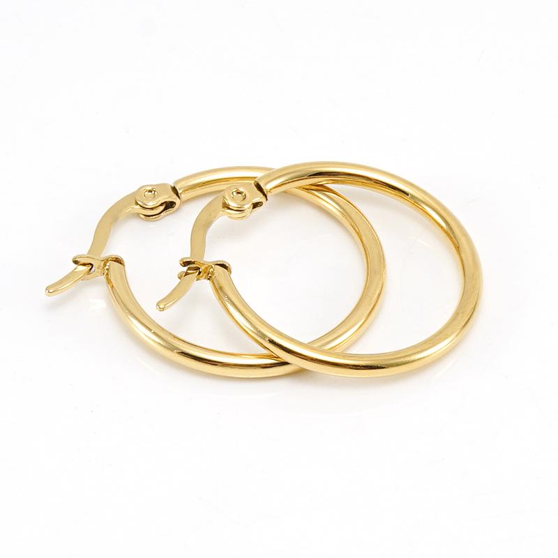 Earrings with Large Circles Exaggerated Earrings Titanium Steel Coils Fashionable and Classic Earrings Versatile Headgear for Women