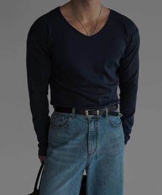 Baulopeulodeogteu Fine Ribbed V-Neck Long Sleeve Knit Tee [Navy]