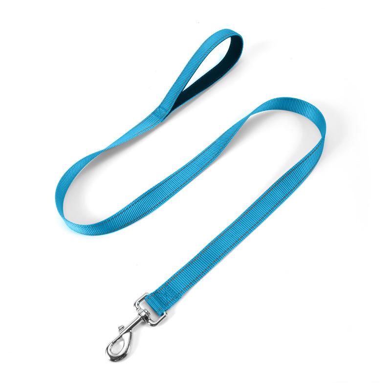 

Классический нейлоновый светоотражающий поводок для домашних животных с металлическим крючком и удобной неопреновой ручкой для выгула и дрессировки собак. Аксессуары для домашних животных. M 2.5x150cm