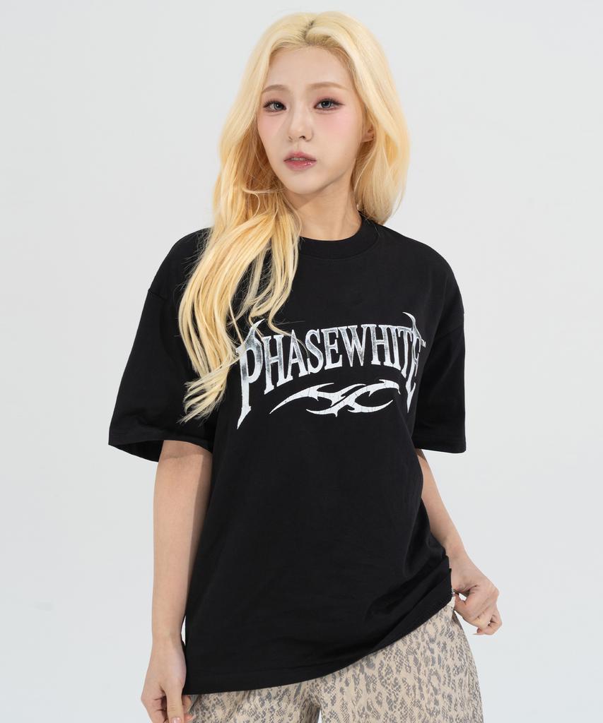 Peijeuhwaiteu [Phase_2] Vintage Chrome Logo Tee_Black / 8802026-St02