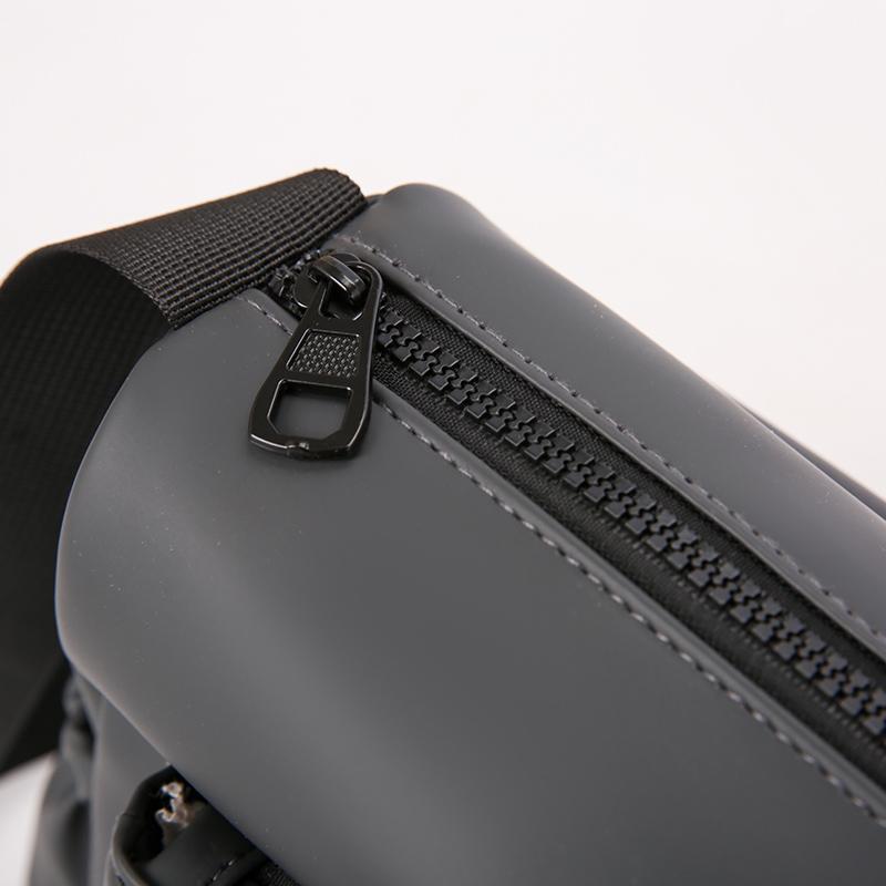 Lightweight Multi Use Messenger Bag for Daily Casual Outdoor Travel Unisex Shoulder Bag with Adjustable Strap