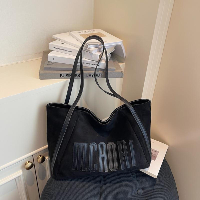 Popular large-capacity bag women's new retro shoulder bag casual versatile commuter texture tote bag