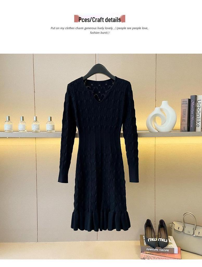 High-End V-Neck French Knitted Midi Fishtail Dress for Autumn/Winter