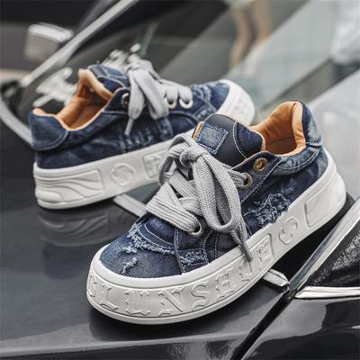 Încălțăminte unisex – Adidași