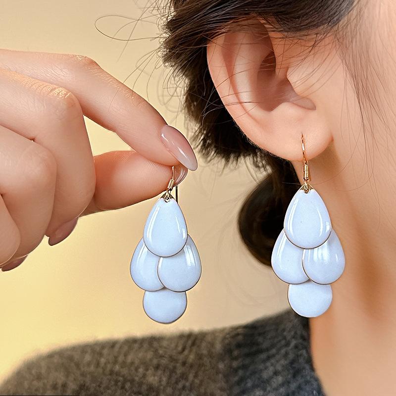European and American exaggerated oil dripping water dripping fringed earrings temperament earrings earrings autumn and winter women