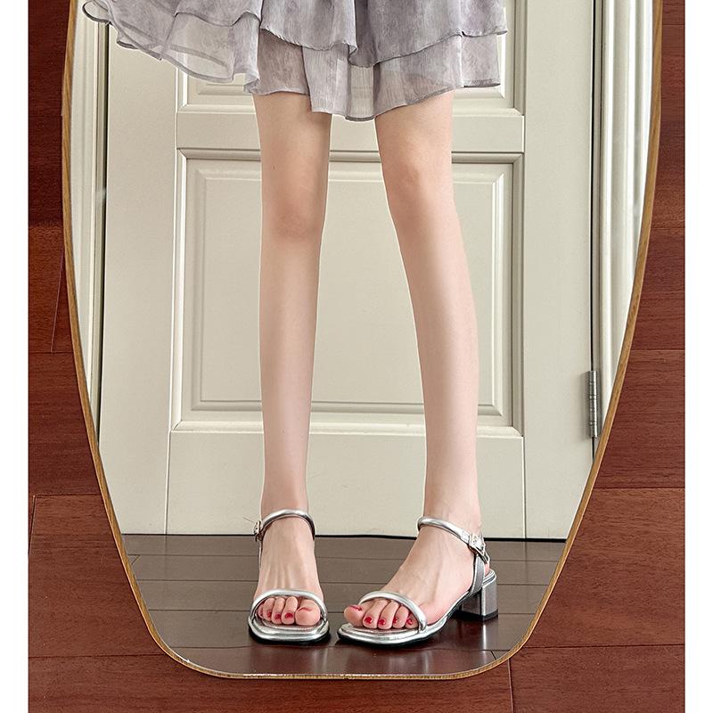 High-heeled Sandals for Women's Summer New High-end Silver Mid-heel One-word Buckle with Open-toed Thick-heeled Sandals for Women