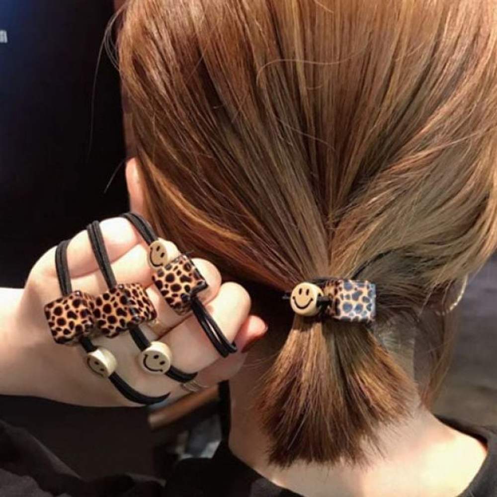 

Квадратная хопи и смайлик повязка на голову