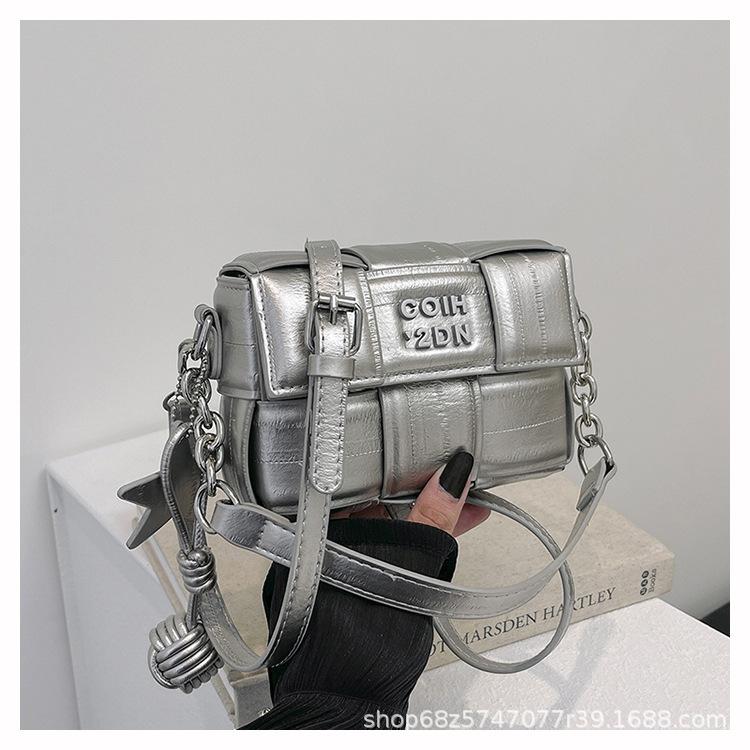 Small Bag Women's 2025 New Silver Solid Color Chain Square Bag Light Luxury Shoulder Bag Fashionable Foreign Woven Messenger Bag