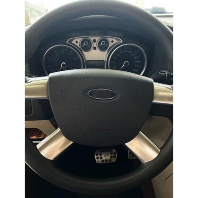 Dekorative Aufkleber aus Edelstahl und ABS für die Lenkradverkleidung des Ford Focus 2005-2014