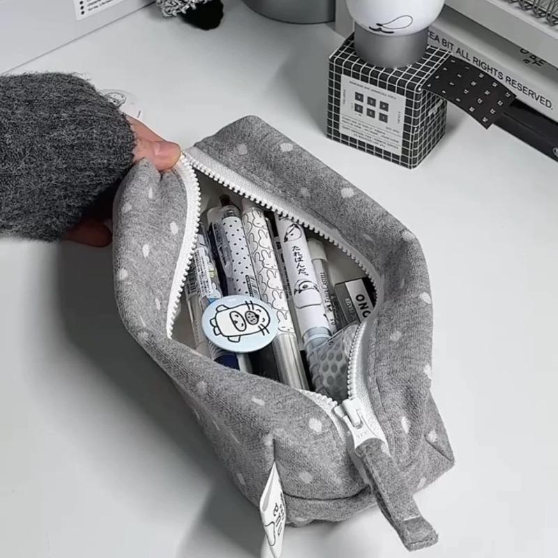 Portable Fabric Pencil Bag for Students Korean Style Dot Pencil Case Large Capacity Fashion Stationery