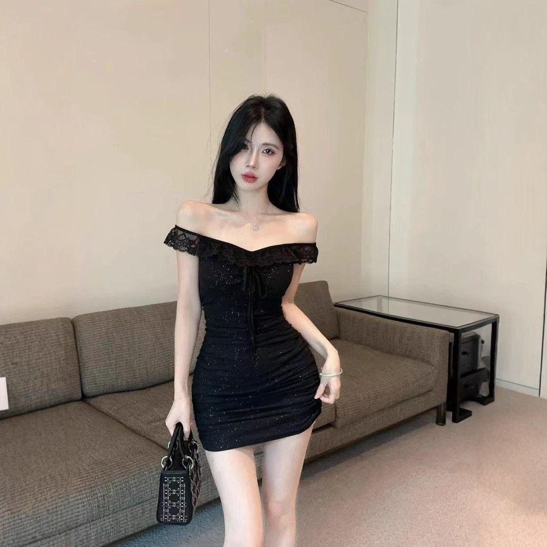 

Женское сексуальное платье с кружевной вставкой, блестящее, с вырезом халтер, облегающее, с акцентом на талии M чёрный