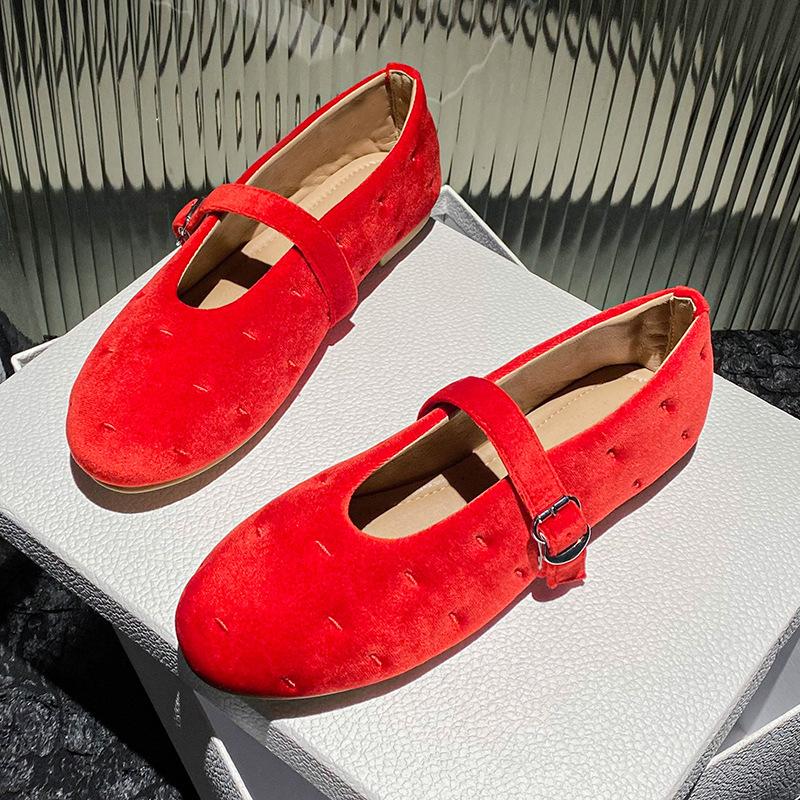 Fashion Red Velvet Buckle Strap Mary Janes Shoes Women Elegant Spring Autumn Flannel Flats Shoes Black Casual Ladies Shoes Footwear New