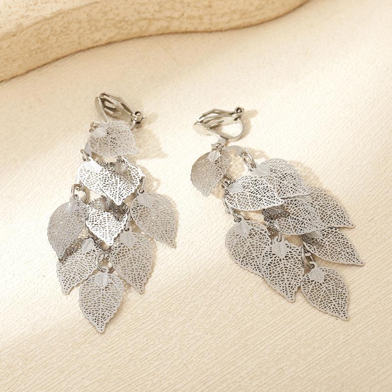 Exaggerated copper Color Leaves Long Tassel Pendant Earrings for Women Creative Metal Hollow Leaf Earrings Party Zircon Gift