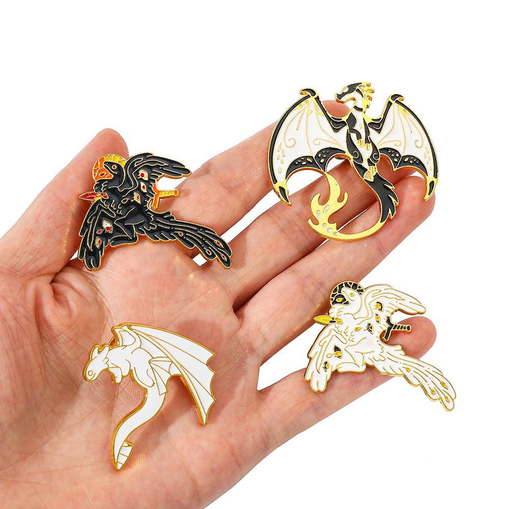 Creativity Personality Black White Dinosaur Monster Cthulhu Snake Eagle Metal Badge Brooch for Women Men Jewelry Accessory Gifts