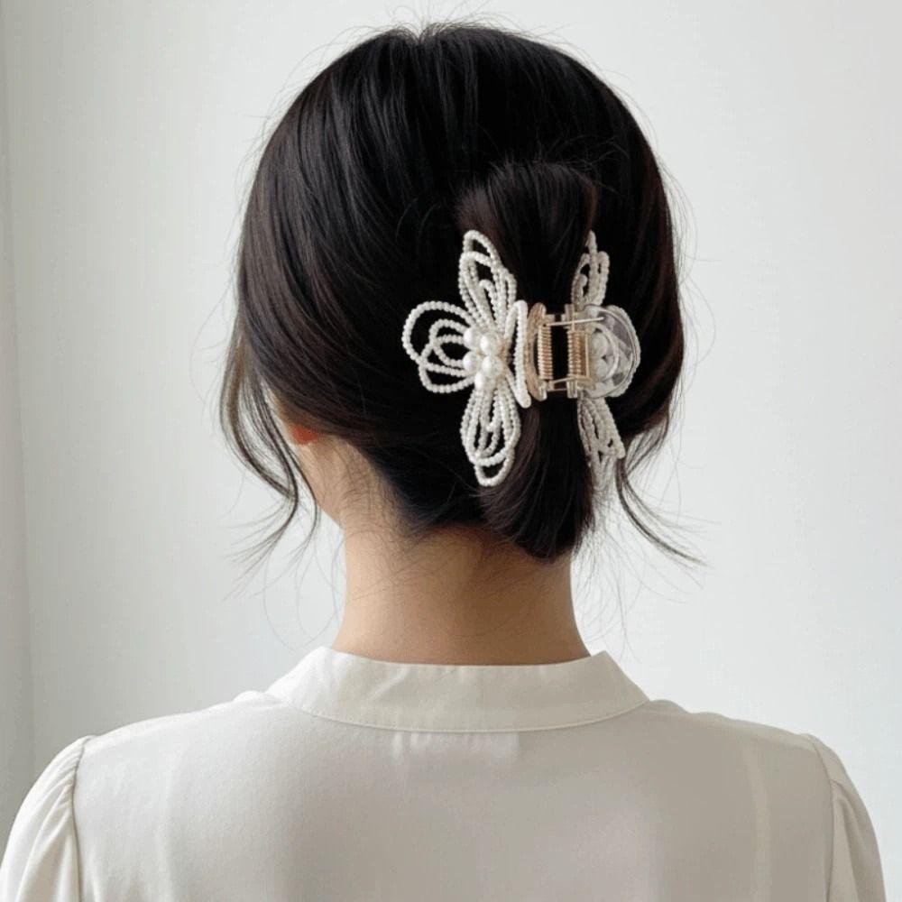 Waterproof Pearls Flower Shark Clip Elegant Sweet Grain-like Beads Hair Claw White Exquisite Handmade Beads Hairgrips for Gifts