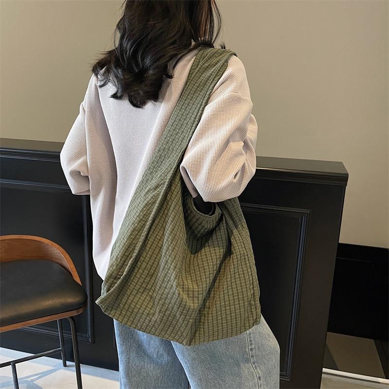 Waffle bag bag women's lazy style fashion shoulder bag large capacity leisure commuter tote bag