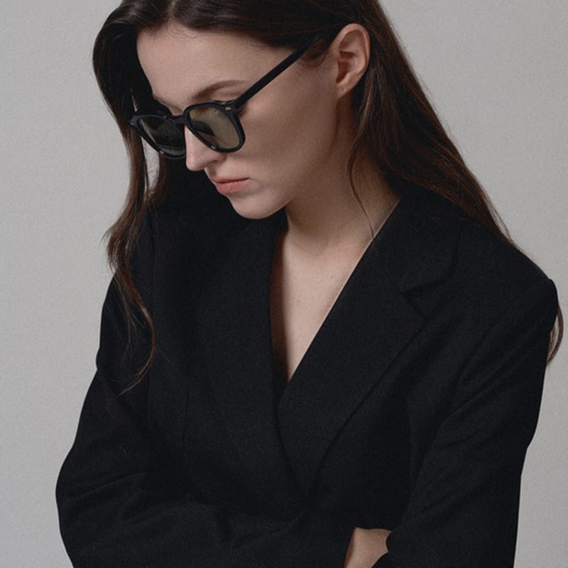 

RECLOW YLeen GOLD SUNGLASS GREEN FREE