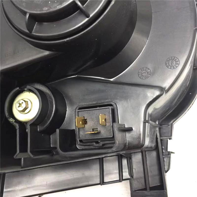 Compatible with Changan Xingguang 4500/6395/6390 Original Headlight Assembly