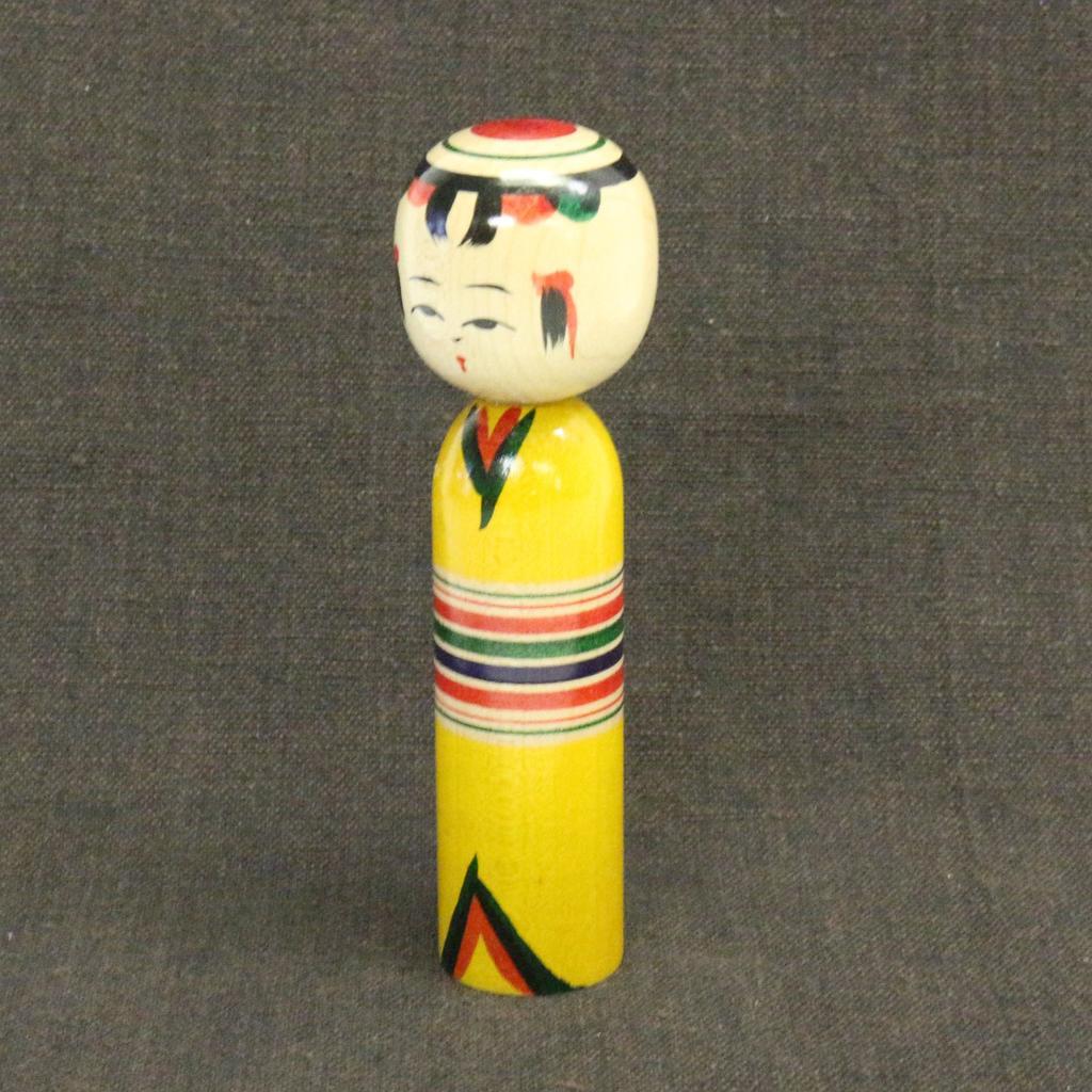 Yajiro Kokeshi 4 Inches Traditional Michinoku Made In Wooden Traditional Japanese Gift Doll, (12 Cm), Craft, Region, Japan, Ornament, Craft, Souvenir,