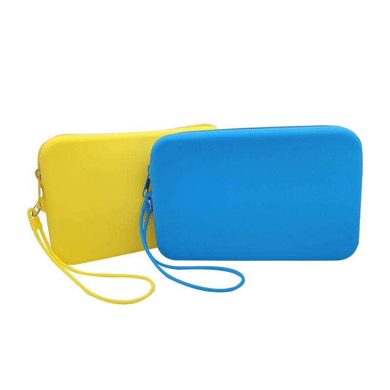 Women's Silicone Multifunction Wallet: Waterproof Makeup & Card Holder Handbag