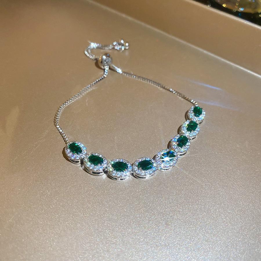 Elegant French Retro Geometric Zircon Oval Bracelet - Luxurious Fashion Jewelry