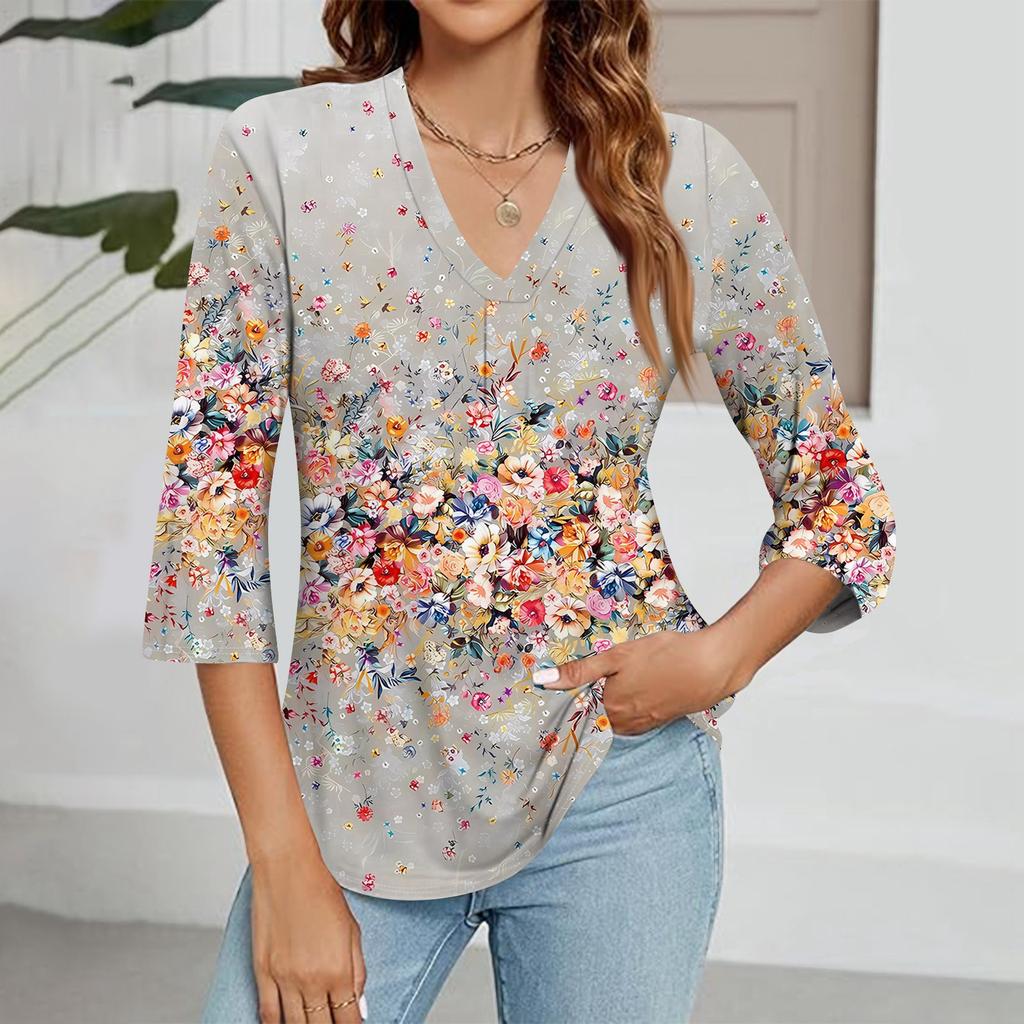 Women's V-neck Gradient Print Three-quarter Sleeve Fashion Top