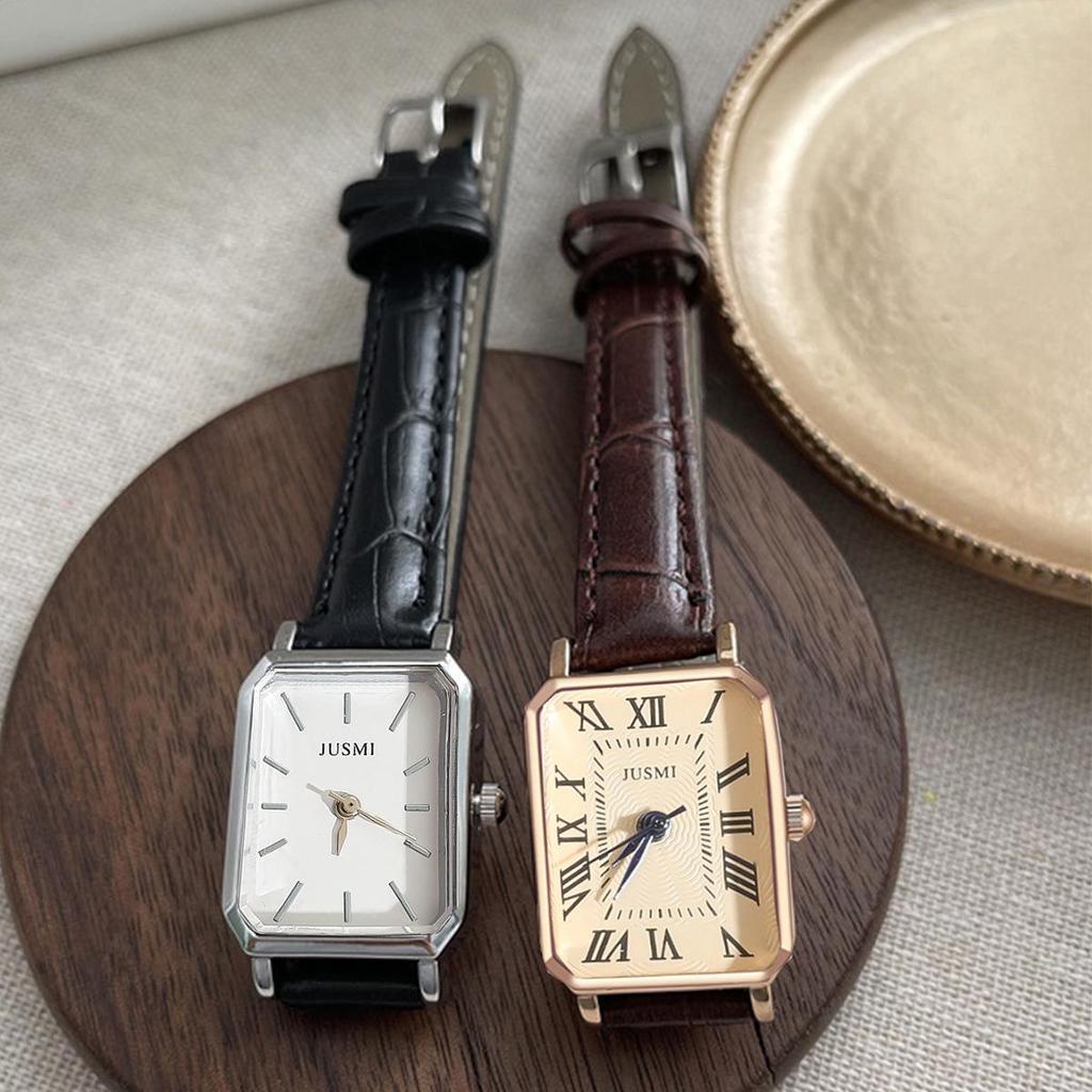Women's Casual Roman Numeral Quartz Watch with Leather Strap - Douyin Inspired