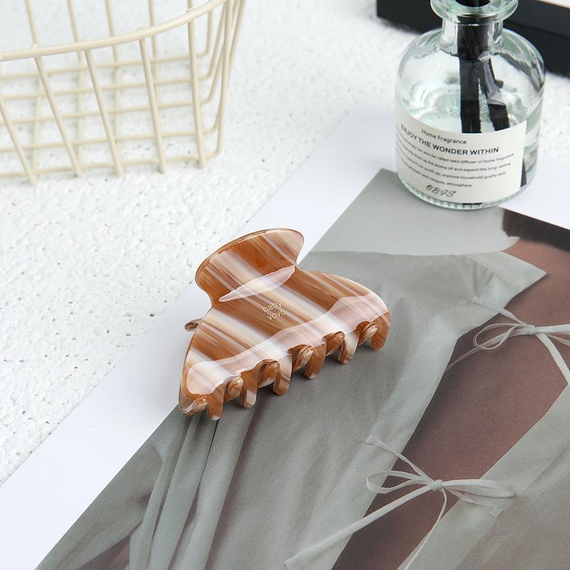 Elegant Acetate Hair Claw Sweet Medium Size Hair Clip Shark Clip Korean Barrettes Women Hair Accessories Headwear