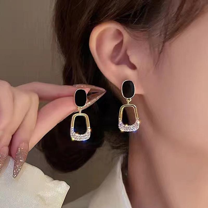 GemChic Women's Earrings Fashionable Ear Stud Needle Embed Zircon Square Exquisite Earrings Birthday Christmas Jewelry Gift