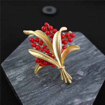 Fashion Light Luxury Elegant Retro Red Plant Brooch Female Coral Red Pearl Corsage