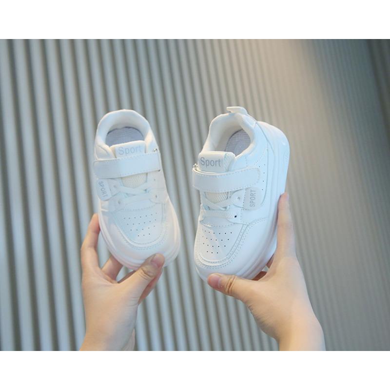 Kids White Lightweight Soft Soled Casual Sports Sneakers For Boys And Girls