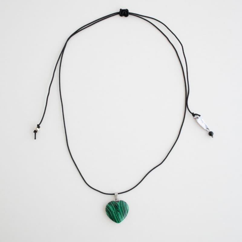 MERRYMOTIVE Gestreiftes Herz Edelstein mit Schnur Halskette