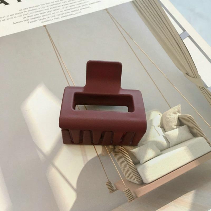 TrafagaLa Women Hair Clip Claws 2022 New Solid Sweet Hairpins Barrette Crab Hair Clips Headwear for Girls Hair Accessories