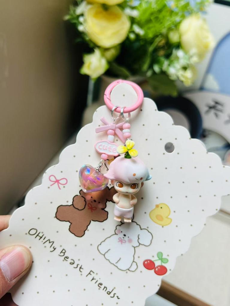 It Can Be Punched To Make A Keychain, and The Mobile Phone Chain Is Cute and Trendy To Play with.