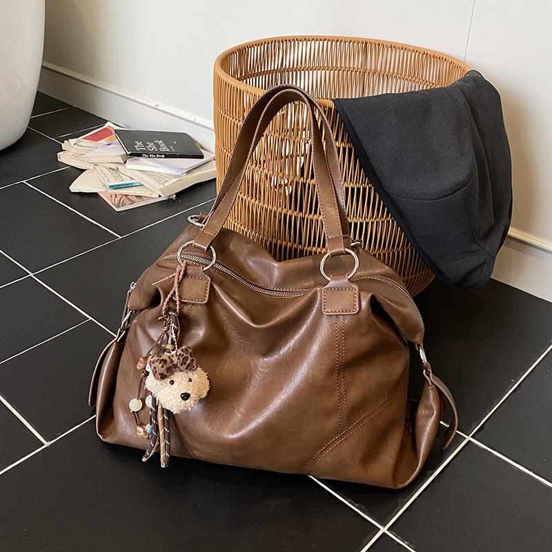Casual retro large-capacity bag women's new commuter versatile shoulder bag going out to work portable tote bag