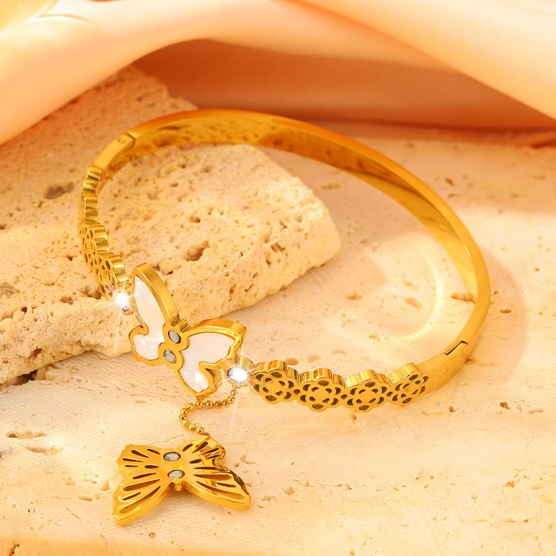 Women's Magnetic Bow Petal Light Luxury High-end Design Jewelry Bracelet