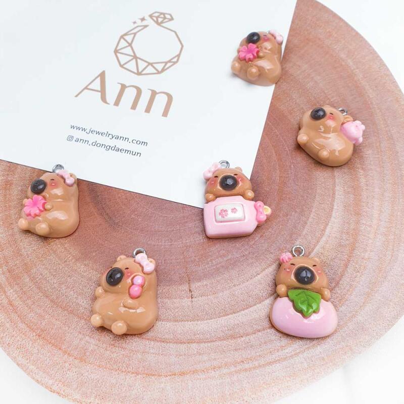 Акриловый кулон-капибара с вишневым цветением, аксессуары, фурнитура Fruit bar