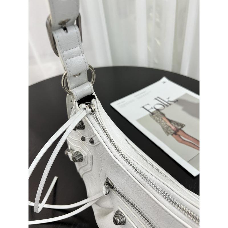 New high-end locomotive bag pleated rivet crescent bag Spice girl bag crossbody shoulder handbag bag female