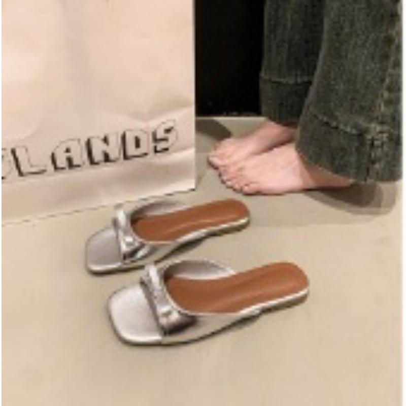 Open-toed cool slippers for women to wear summer new models with skirts, low-heeled bow slippers 35