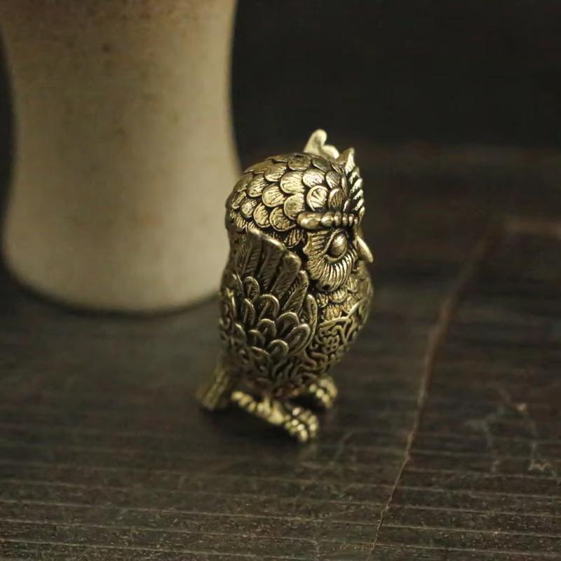 1Pcs Bookshelf Decoration Vintage Brass Owl Statue Ear Covering Animal Sculpture Desktop Home Office Ornament Unique Gift