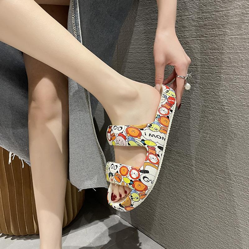 Vyrų ir moterų poros Vasaros storos dugno neslystančios minkštos apatinės grafiti šlepetės namų viduje, vieno žodžio šlepetės