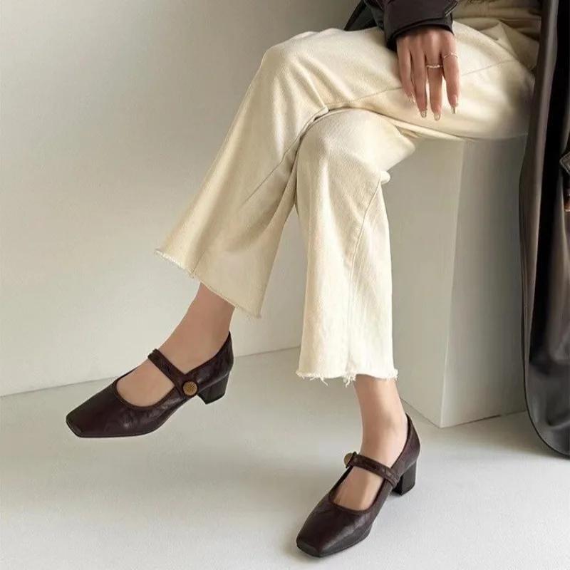 Retro Square Toe Soft Leather Womens Pumps French Shallow Mouth Buckle Belt Thick Med Heel Mary Janes Shoes Footwear