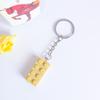 Bunte 2x4 Noppen Schlüsselanhänger: Personalisierter Taschenanhänger Ornament & Kleines Geschenk