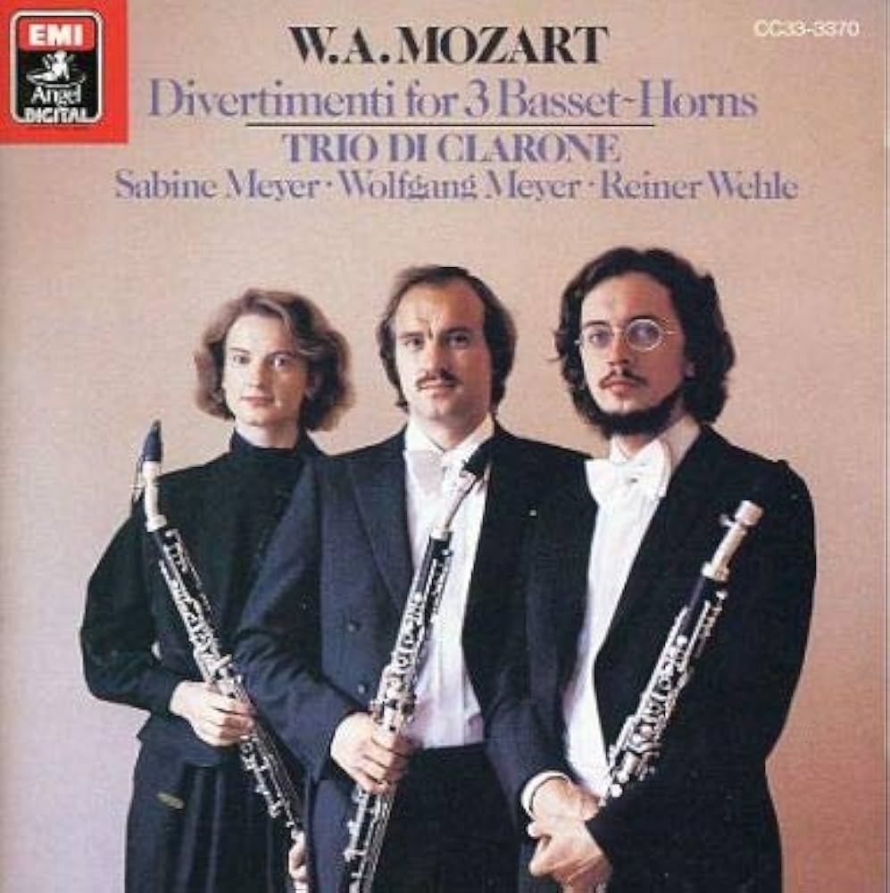 

CD TRIO DI CLARONE, MOZART - W.a. Mozart Divertimenti CC333640 TOSHIBA EMI Japan Classical Used
