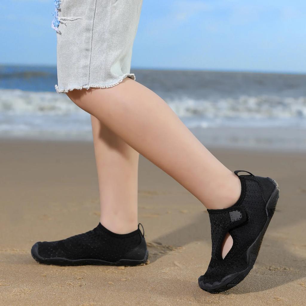 Kinder Wasserschuhe Kinder Fünf-Zehen Anti-Rutsch Atmungsaktiv Schnelltrocknend Jungen Strandschuhe Mädchen Schwimmschuhe