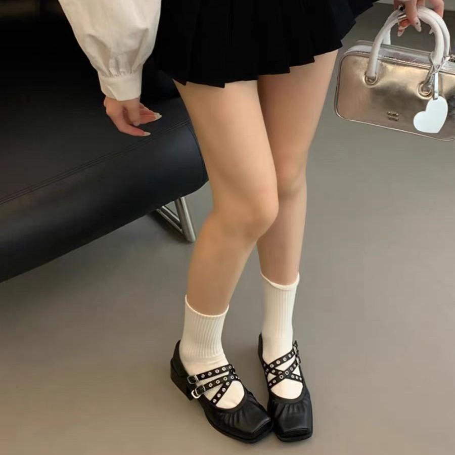 French retro square head ballet shoes women's thick heel 2025 new punk style cross strap Mary Jane single shoes