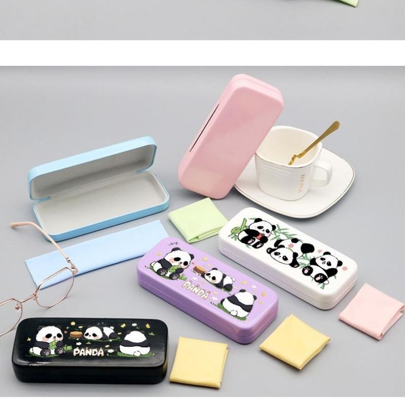 Cute Panda Magnetic Eyeglass Case for Children - High-Quality Design for Children with Myopia